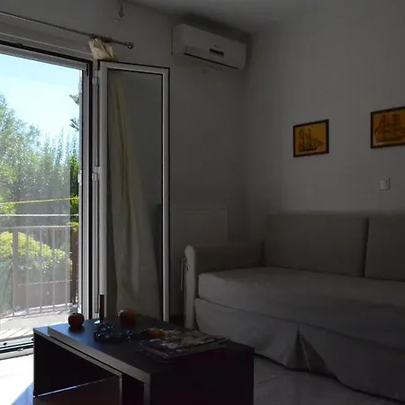 尼克拉斯四季酒店 公寓 Agia Efimia